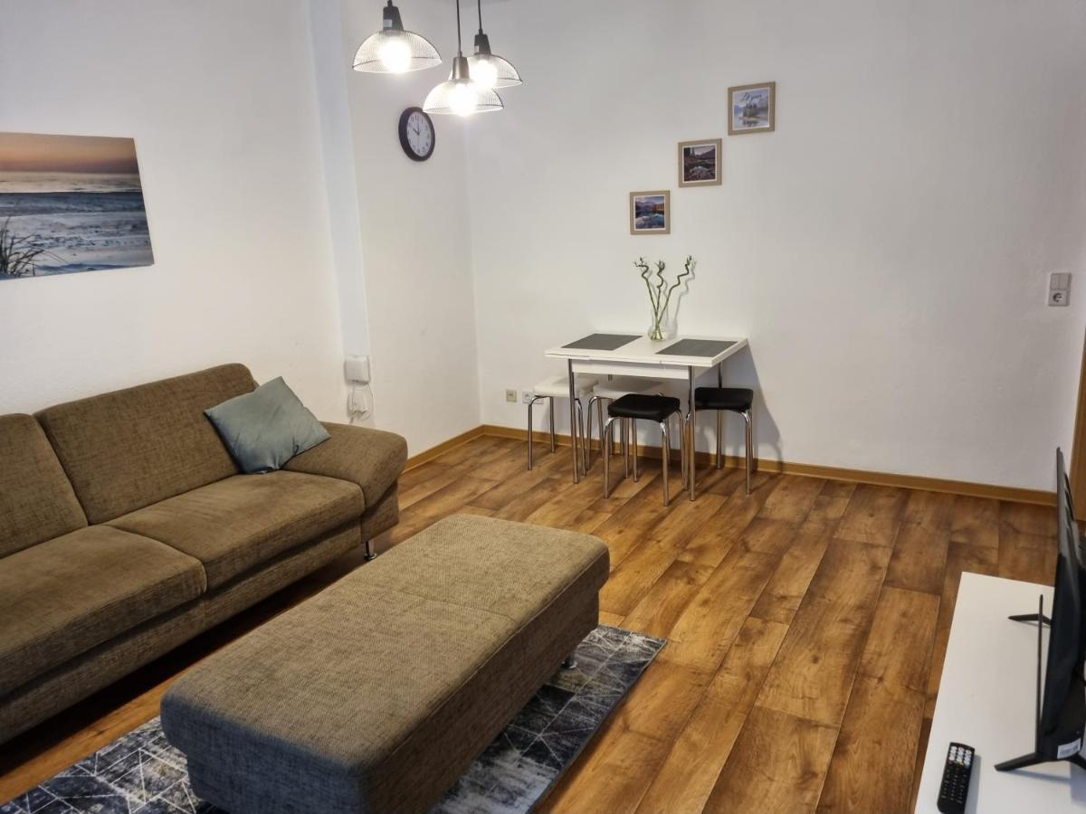 R&E Apartment เคมนิตซ์ ภายนอก รูปภาพ