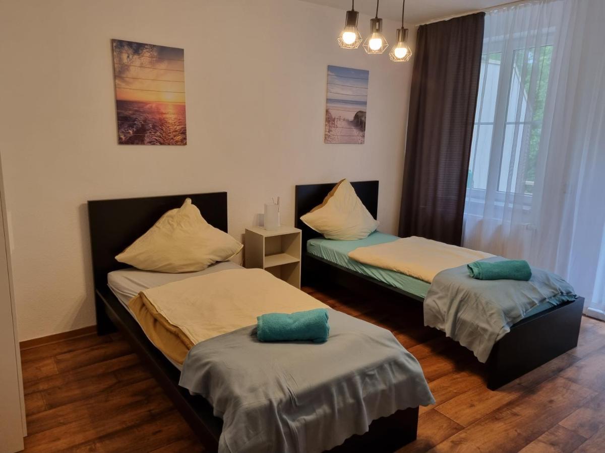 R&E Apartment เคมนิตซ์ ภายนอก รูปภาพ